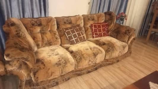 6 seater sofa set call on 03225064436 skin color price negotiable