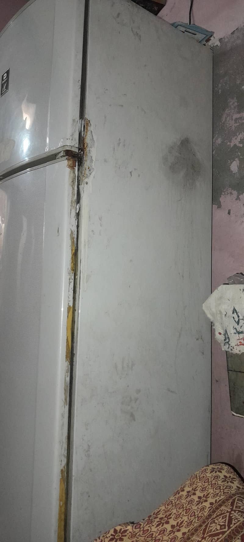ڈاولنس فل سائز فریج برائے فروخت – بہترین کولنگ، مناسب قیمت 8