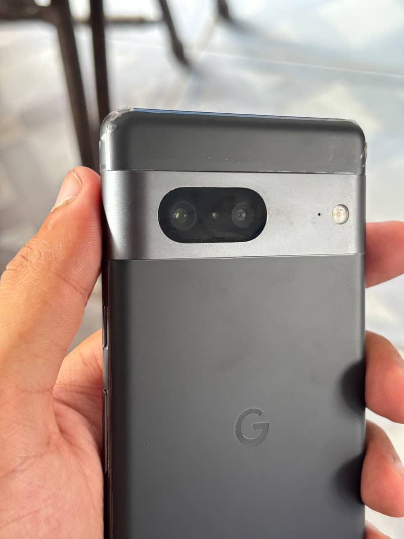 Google Pixel 7 4