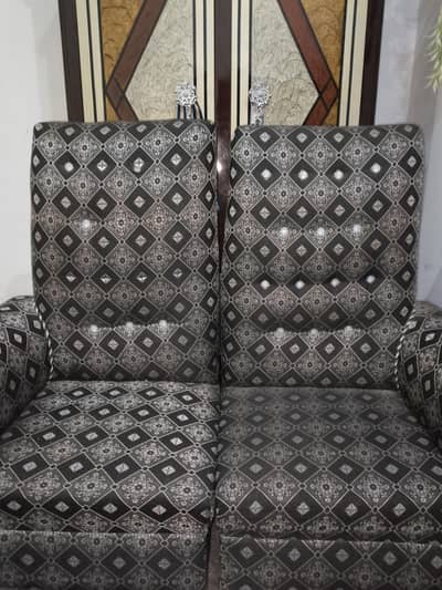 2 Single Dewan Sofas for Sale | Black & White | Excellent Condition