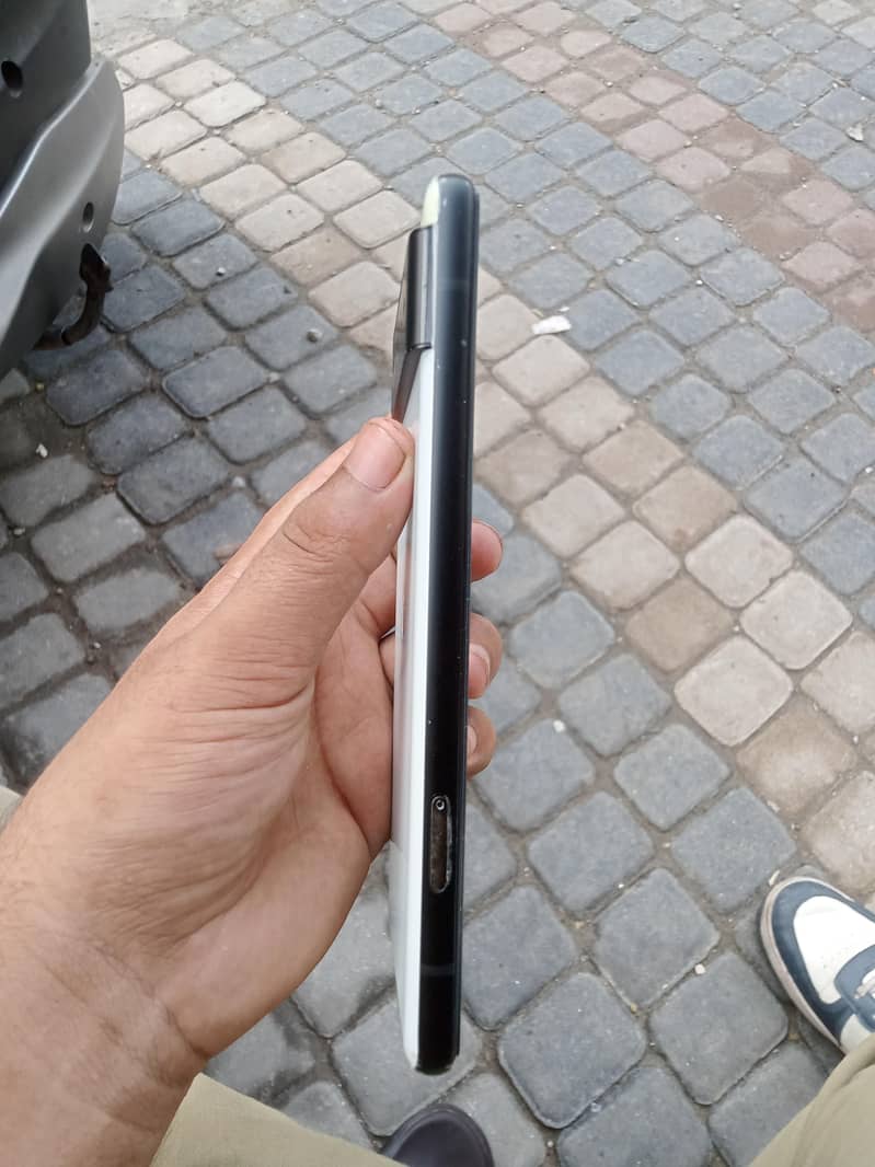 Google Pixel 6 3