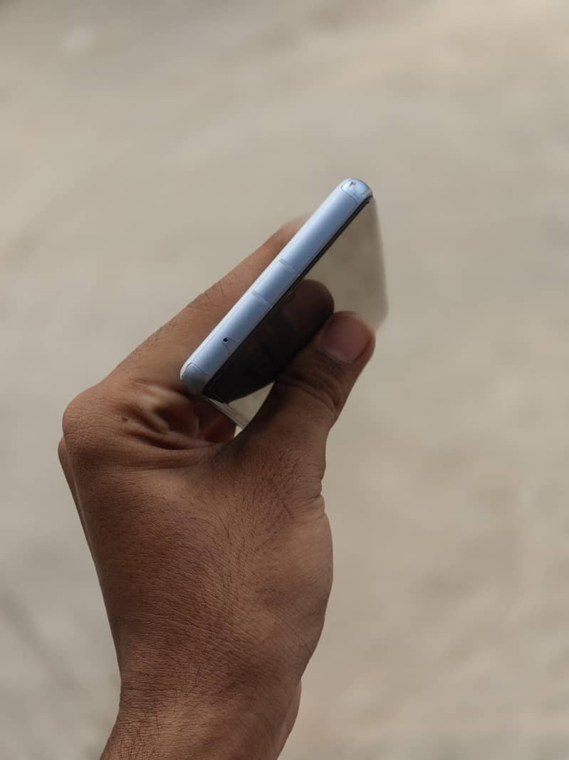 Google Pixel 7a 2