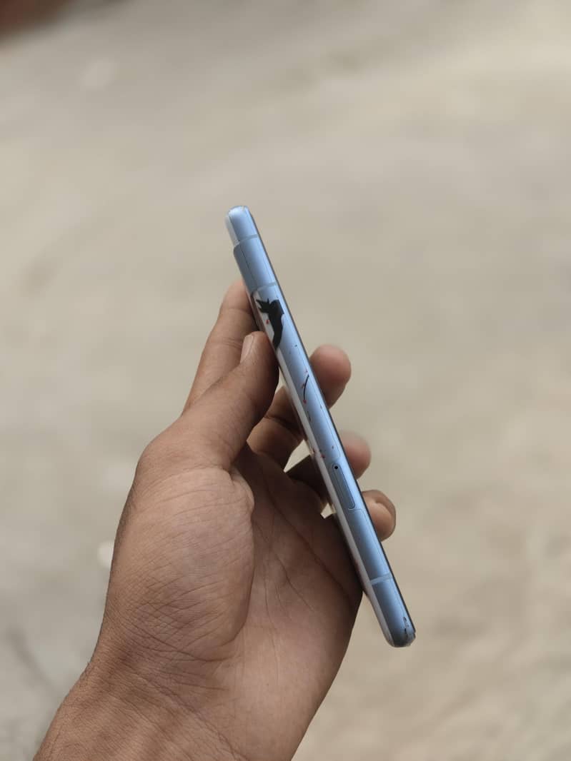 Google Pixel 7a 5