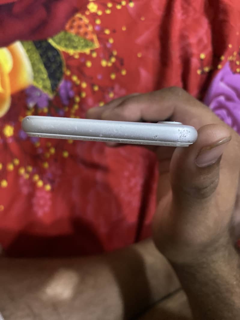 Apple iPhone 7 5
