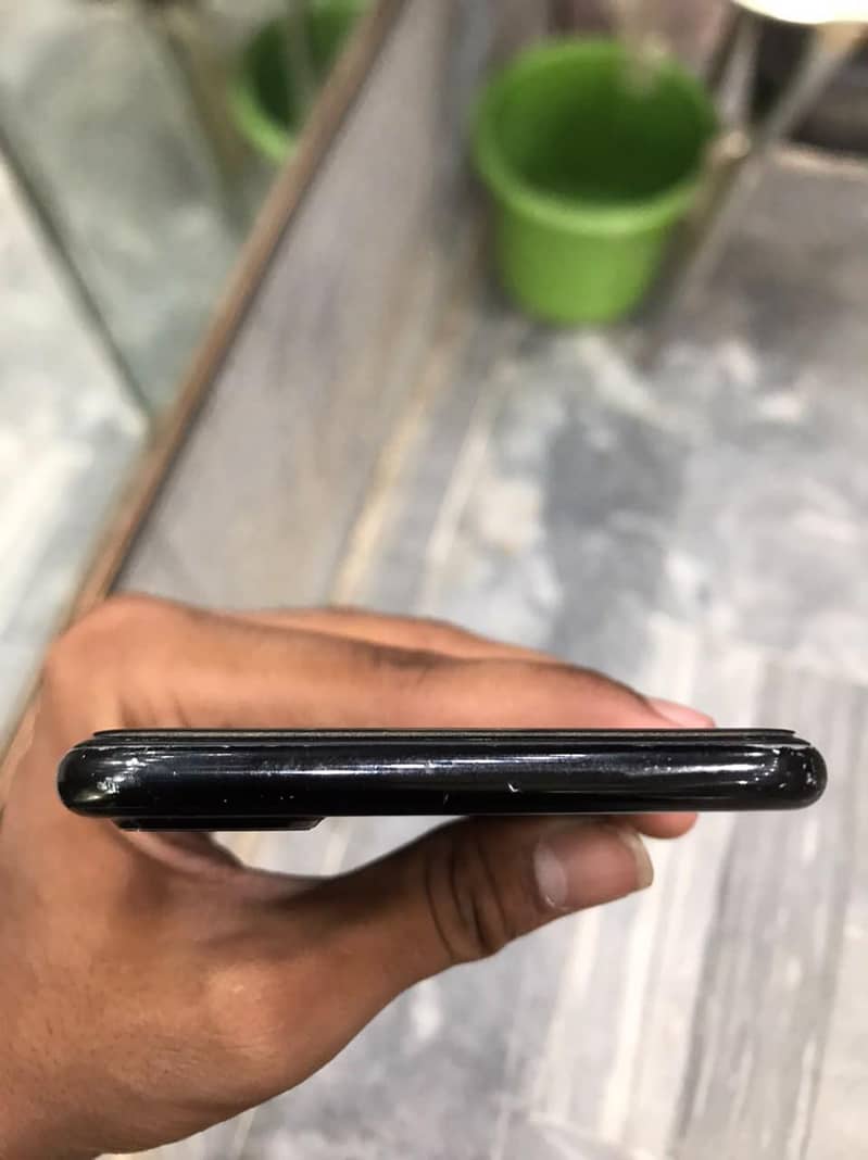 Apple iPhone 7 Plus 1