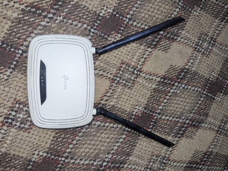 TP-LINK 597E ROUTER 0