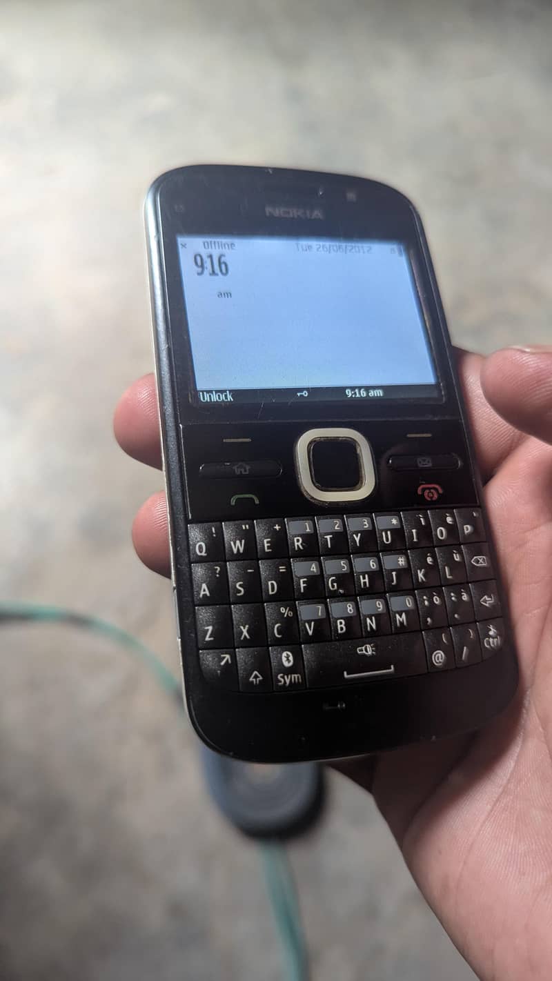 Nokia E5 1