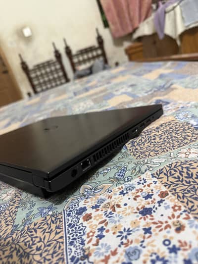 Dell Latitude 3570 Core i5 6th Gen 8GB RAM 128GB SSD