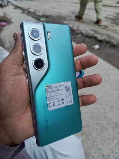 Tecno CAMON 40 Pro