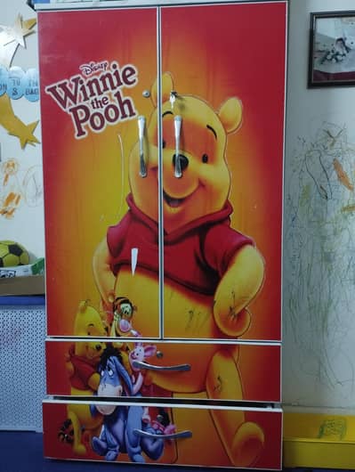 Pooh themed kids wardrobe