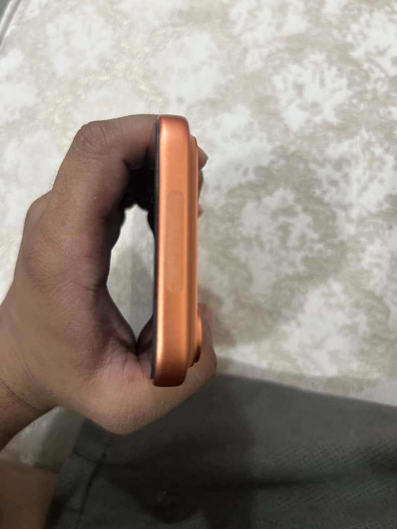 Apple iPhone 17 Pro Max 2