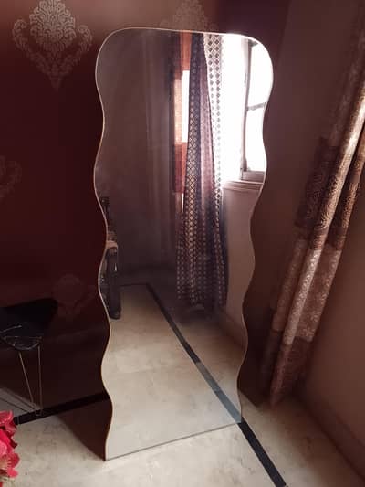 wave stand mirror