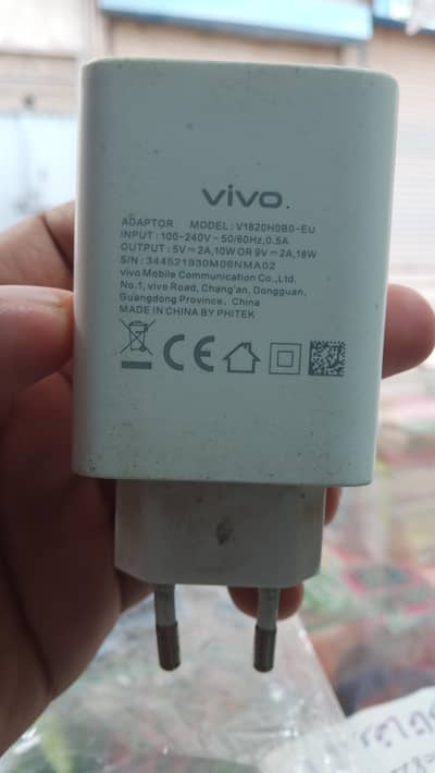 vivo 18 watt orignal box wala