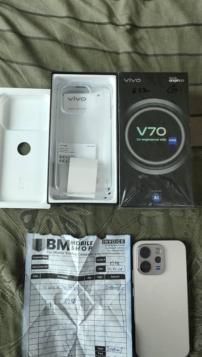Vivo v70
