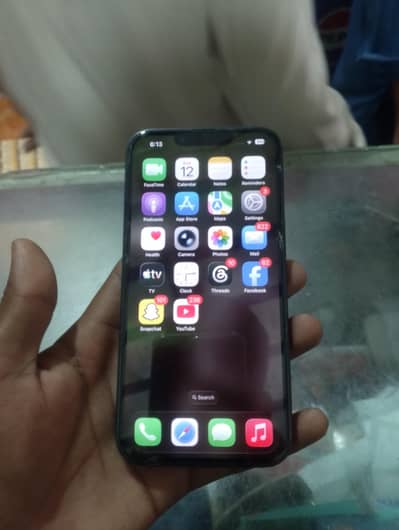 Apple iPhone 13