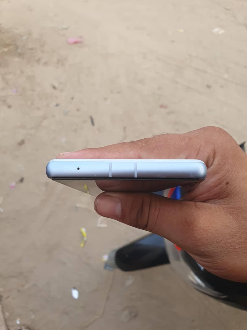 Google Pixel 7a 4