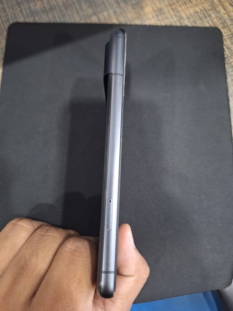 Google Pixel 8 5