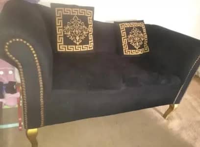 2 Seater Sofa – Excellent Condition – Neat & Clean