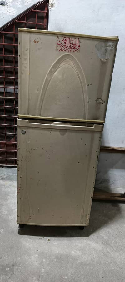 Dawlance Fridge Available low price