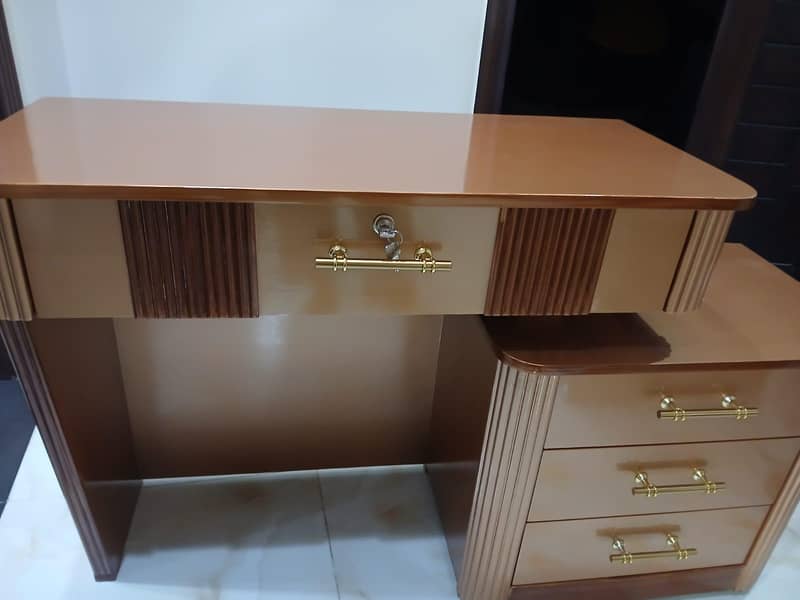 bed with dressing table 11