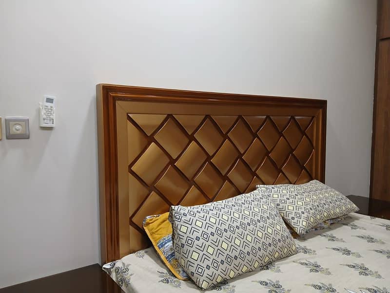 bed with dressing table 16