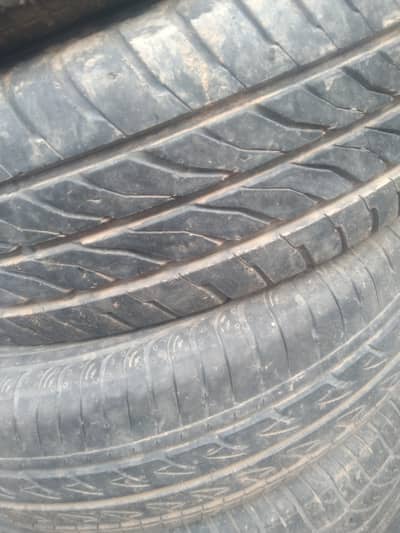 Mehran tyre 40 % condition 5 tyre