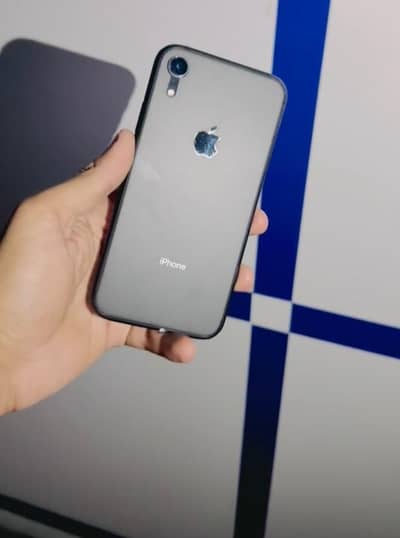 Apple iPhone XR