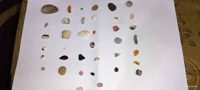 Ocean Stones and pebbles