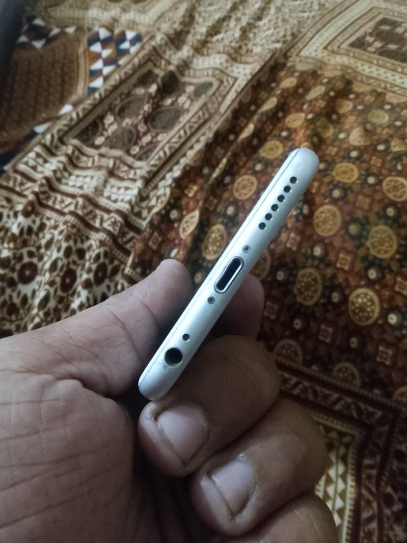 Apple iPhone 6 1