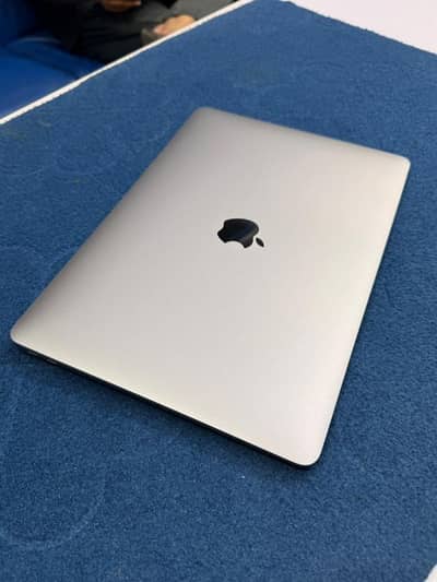 MacBook Air 2020 M1 chip