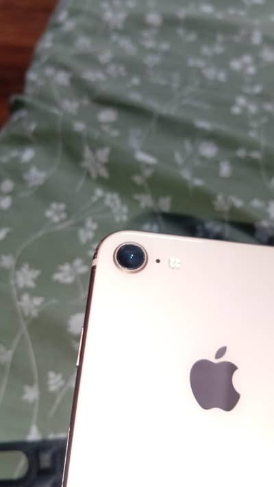 Apple iPhone 8