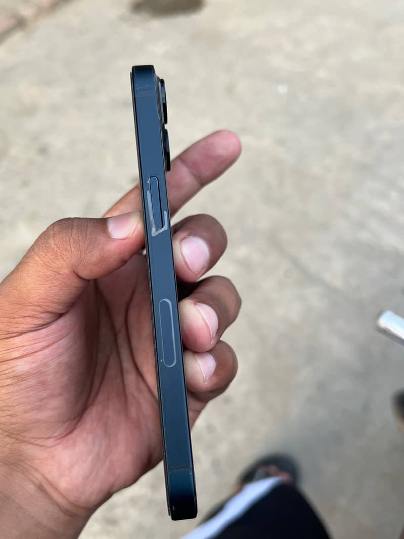 Apple iPhone 13 mini 5
