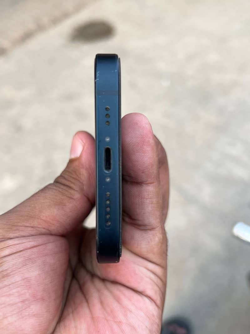 Apple iPhone 13 mini 7
