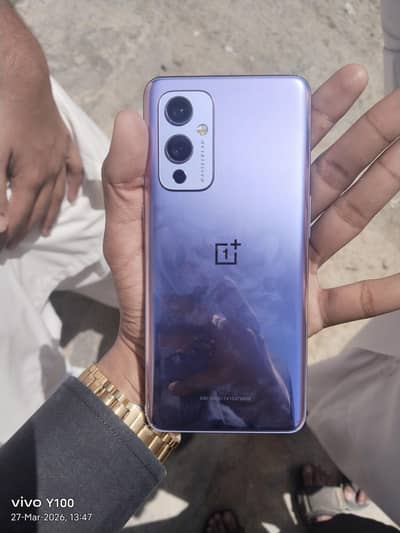 OnePlus 9