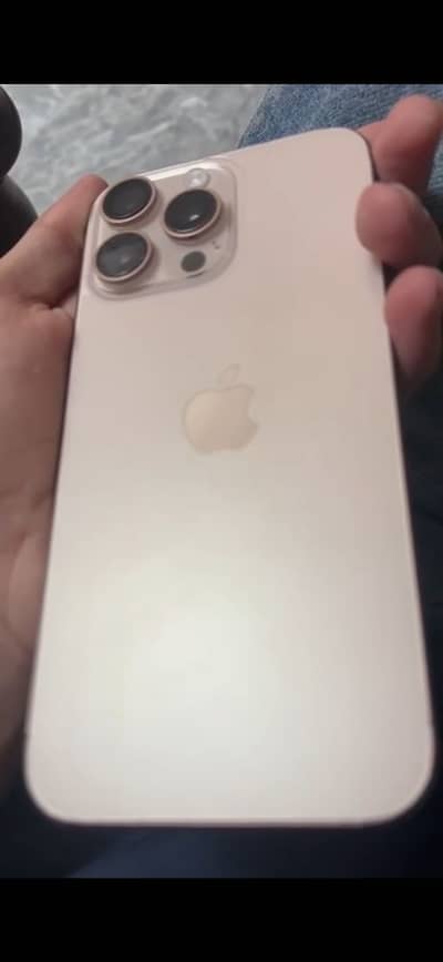 Apple iPhone 16 Pro Max