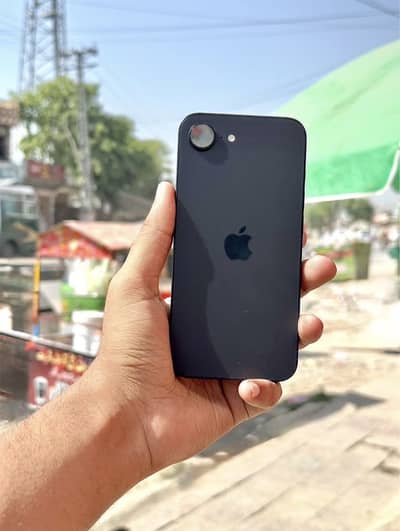 iPhone 16e New Set Price Fix