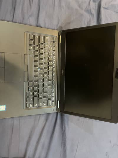 DELL 5490 , i7-7 GEN , 8 GB RAM , 256 GB SSD