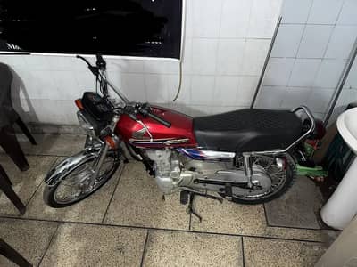 Honda 125 2022 model tanki changed into 2024 model
