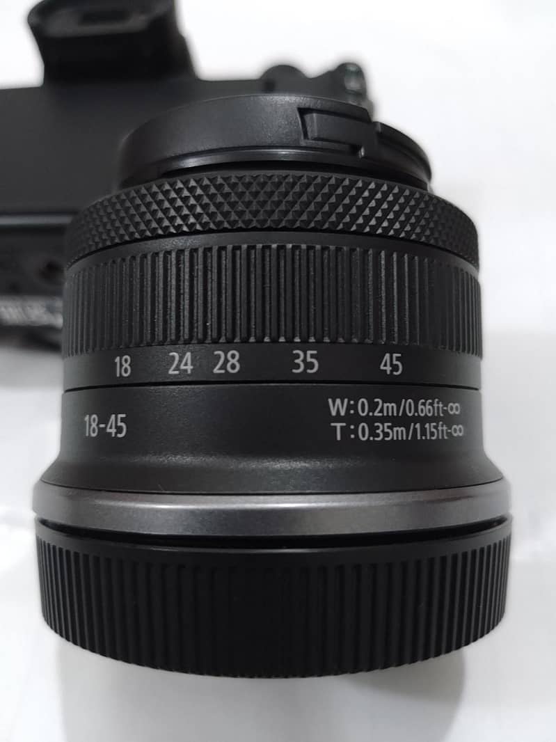 Canon EOS R50  Mirrorless camera 4