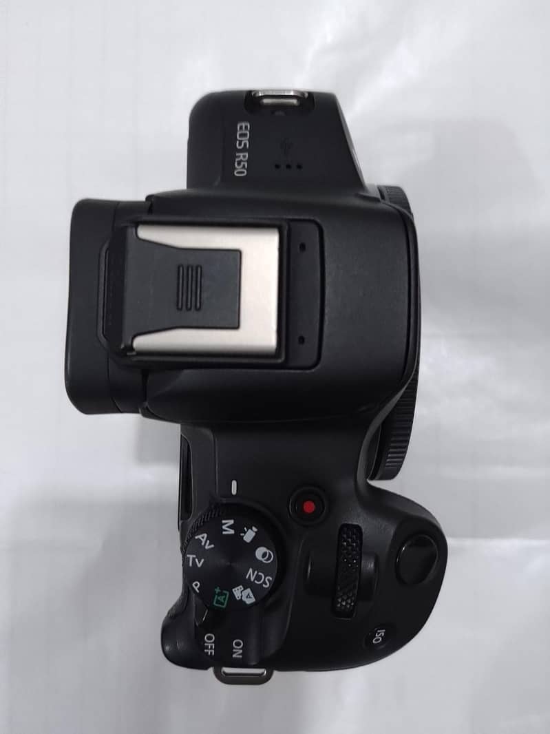 Canon EOS R50  Mirrorless camera 8