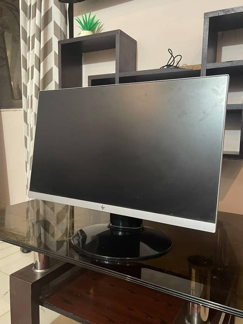 24 inch borderless 3