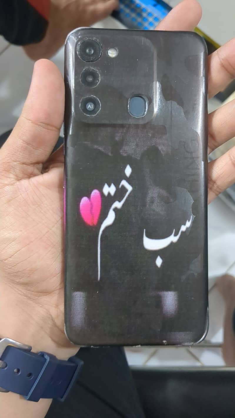 Tecno 8c 1