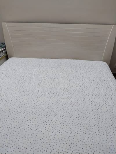 Bed set side table dressing table and mirror
