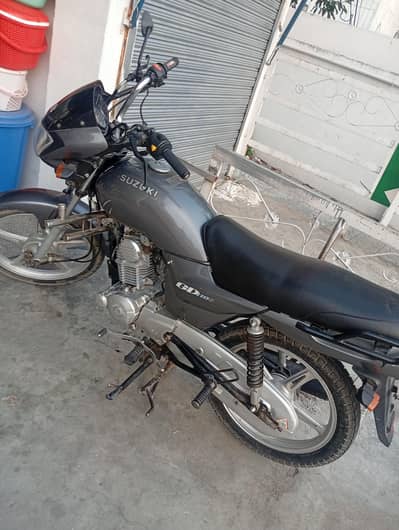 I am selling Suzuki 110