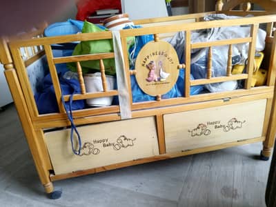 baby cot