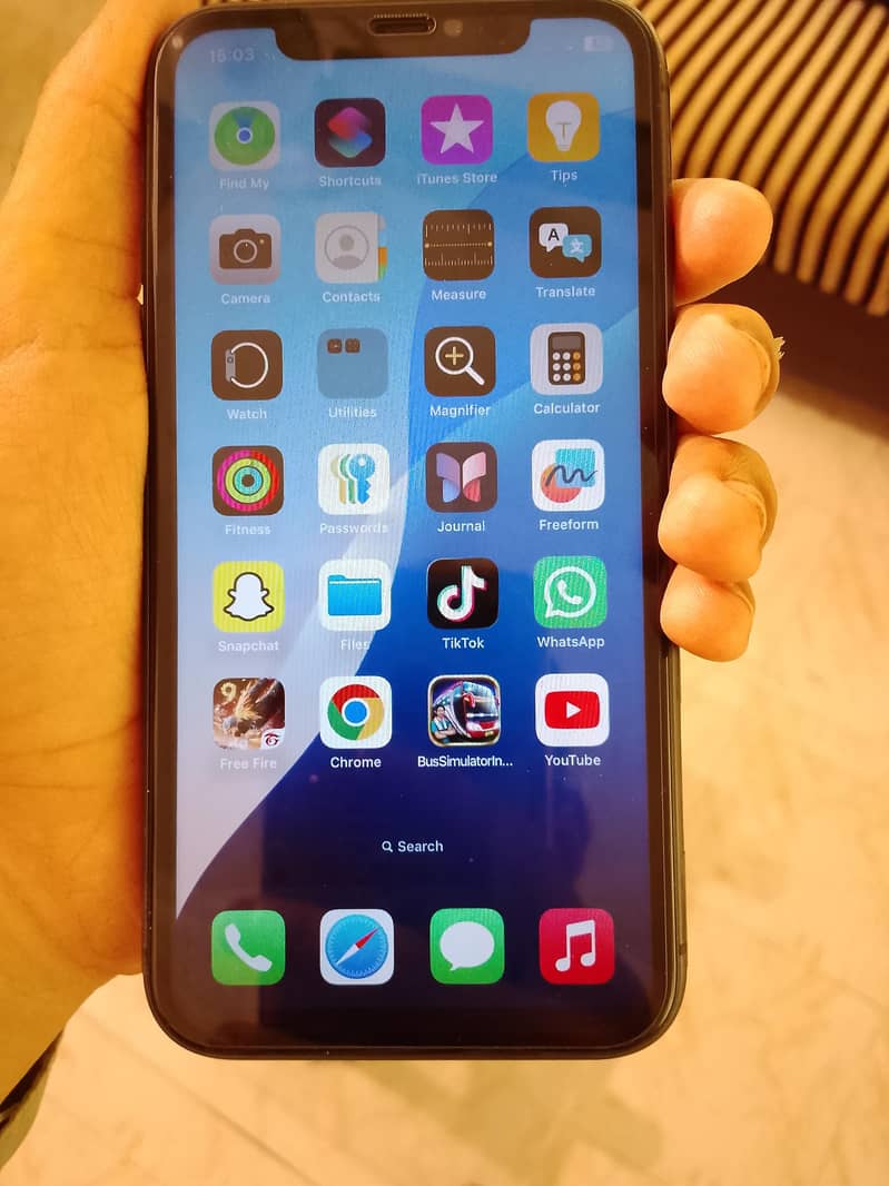 Apple iPhone 11 0