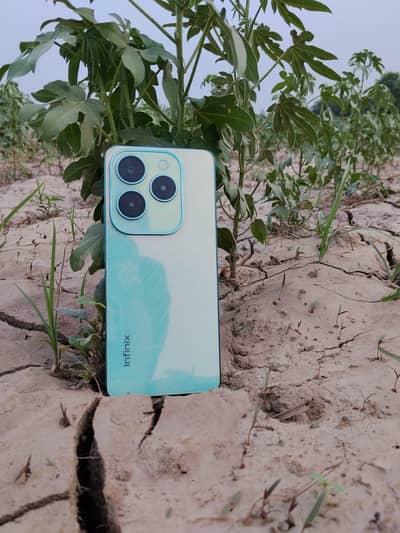 Infinix Hot 40