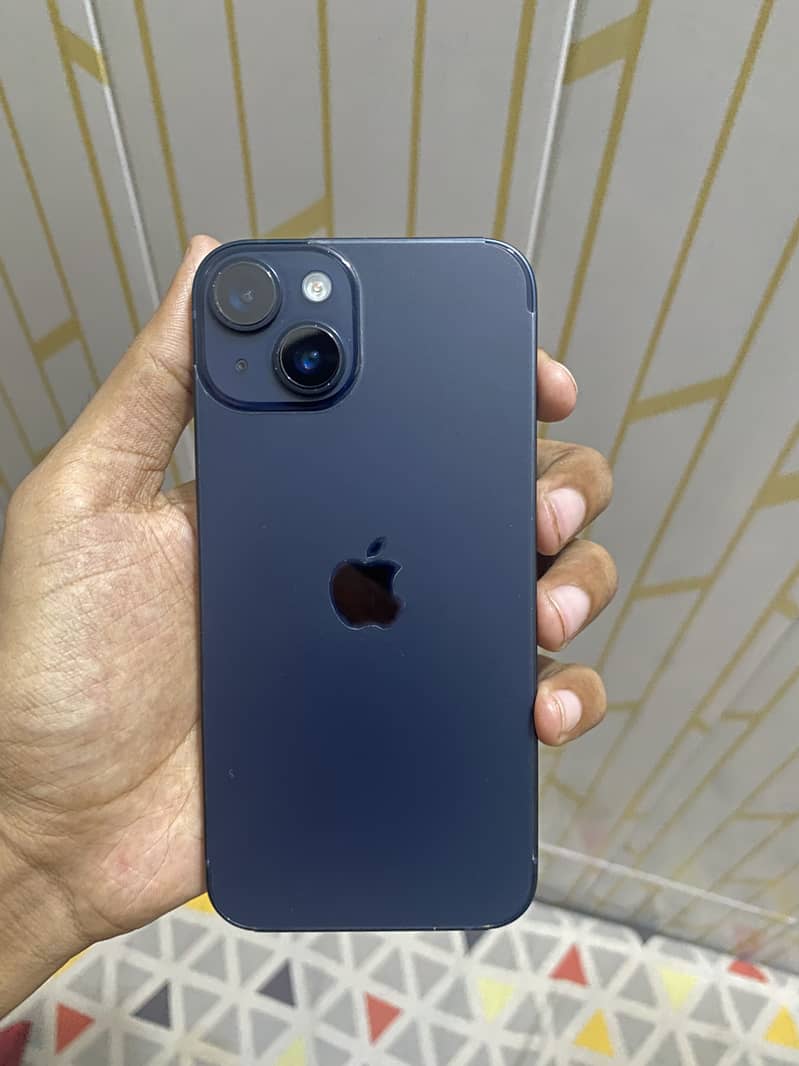 Apple iPhone 14 4