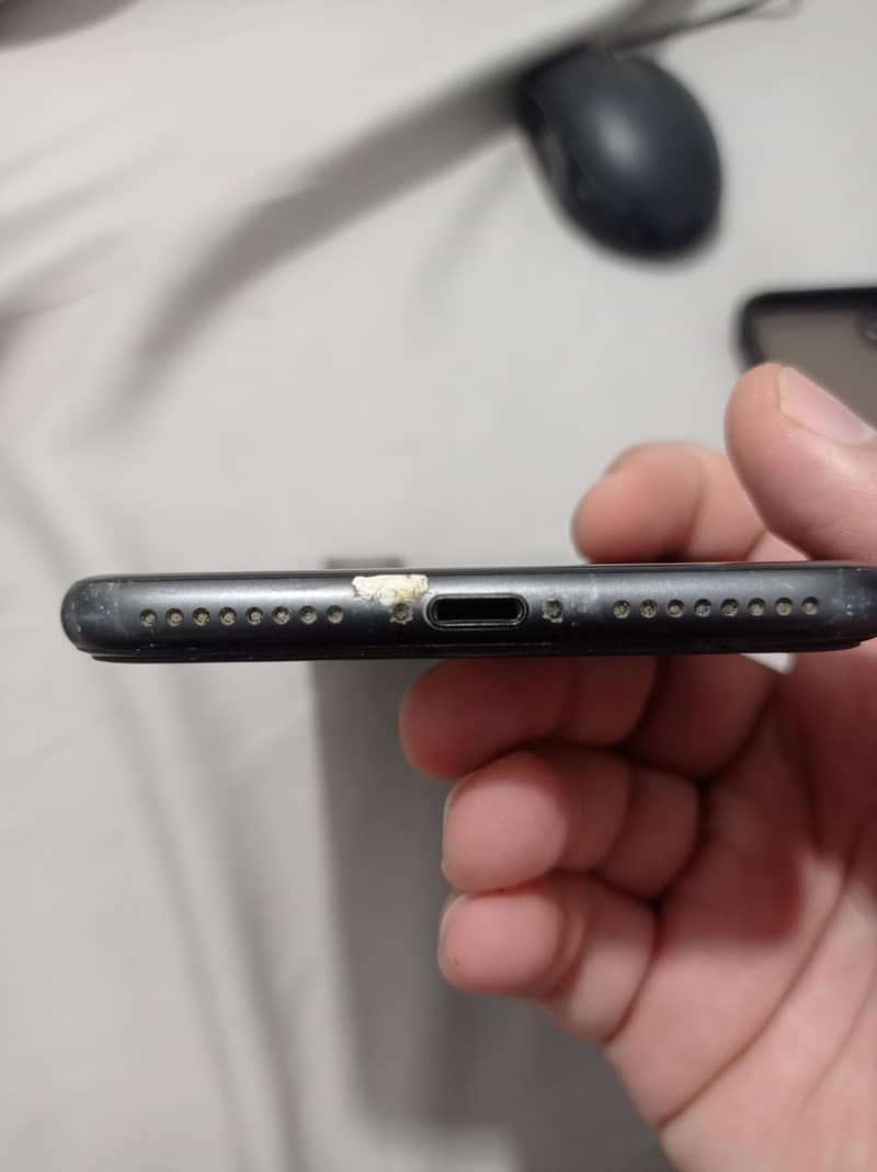 Apple iPhone 8 Plus 3