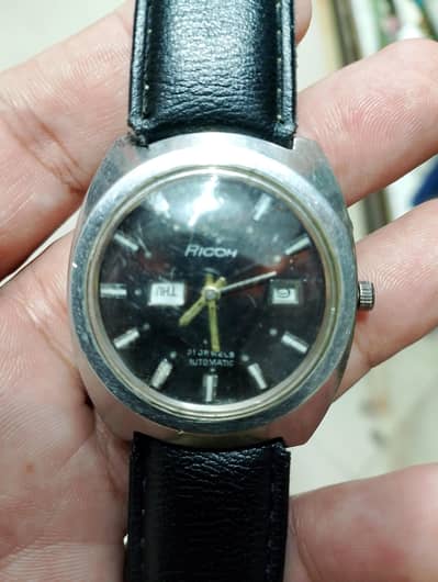 Ricoh automatic classic watch